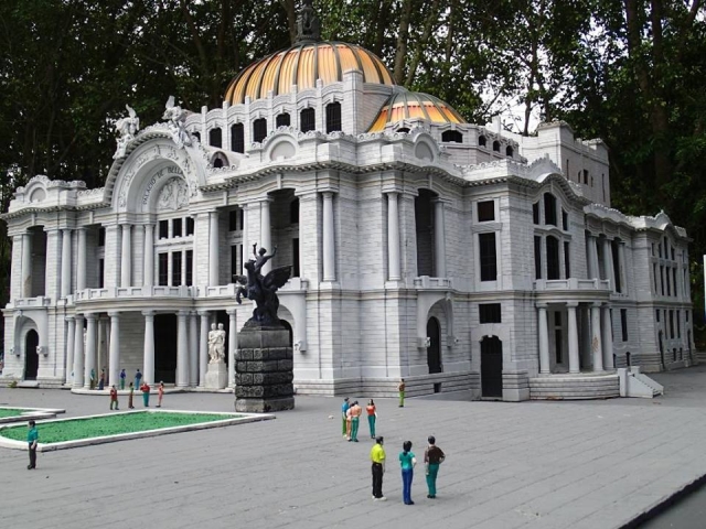 bellas artes miniatura